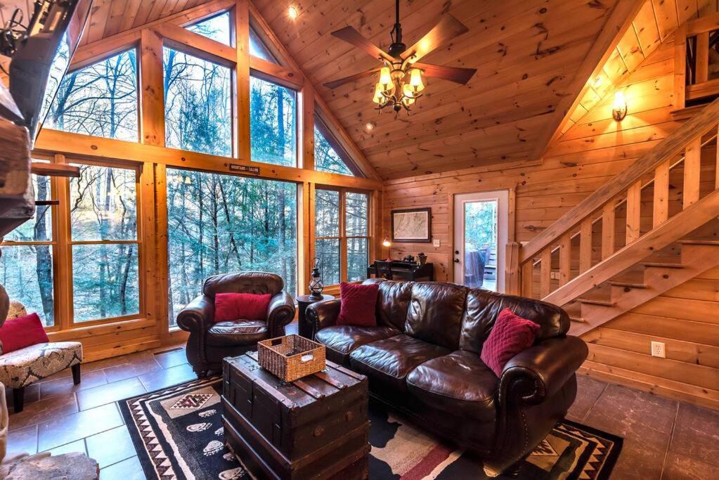 Private Creekside Cabin+Hot Tub,Pool Table, & Pets Ellijay Ngoại thất bức ảnh